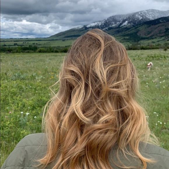 Meet your Posher, Ellen - Picture 2 of 2